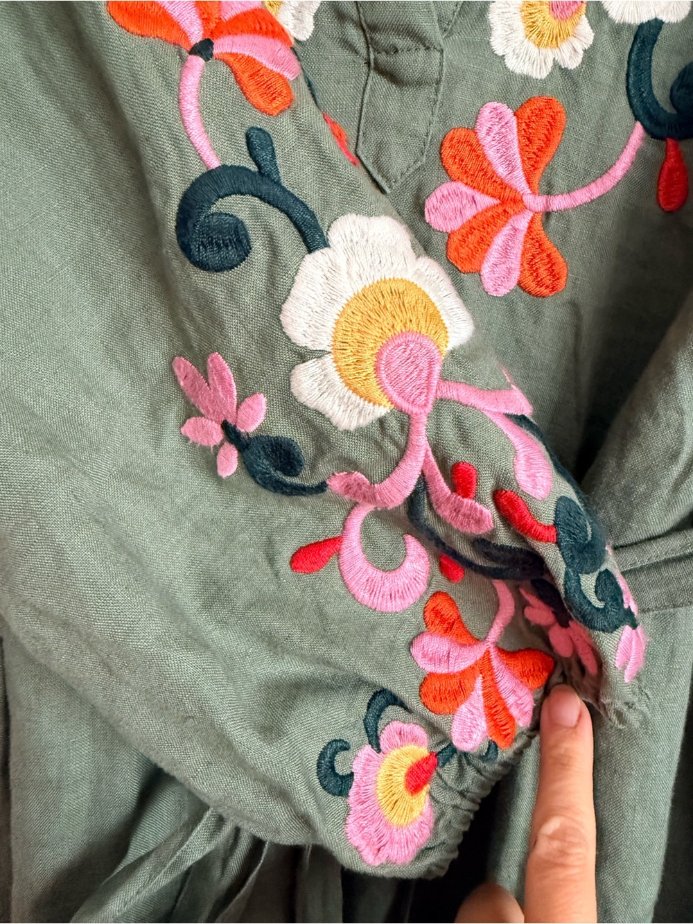 Boden Women’s Alder Green Linen Dress with Embroidered Floral Accents 10 - Picture 5 of 8